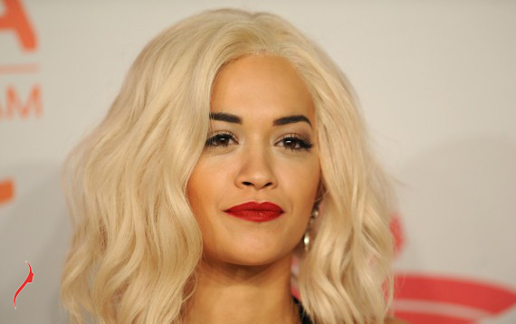 Rita Ora Cá Tính Tại Buổi Trao Giải “người Đàn Ông Của Năm”
