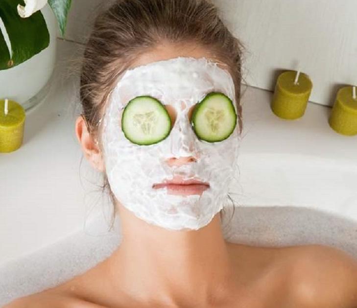 Mặt nạ đất sét dưa chuột – cứu tinh mùa đông của da mụn