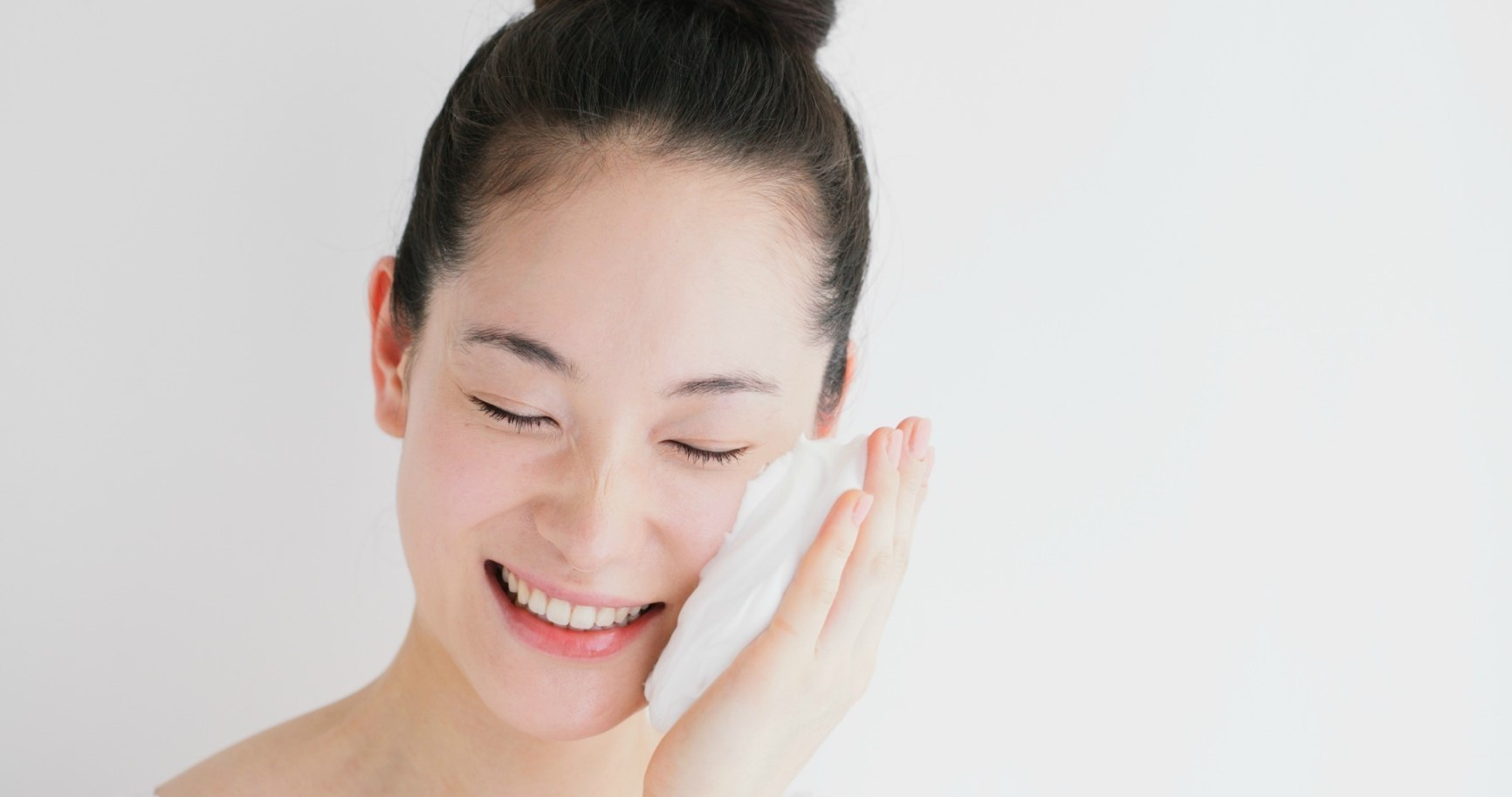 Các Dấu Hiệu Nhận Biết Giúp Phân Biệt Giữa Làn Da Khoẻ Mạnh & Da Yếu