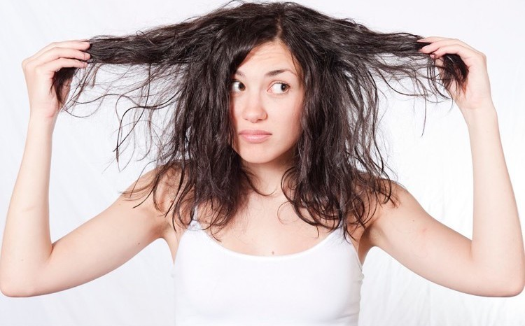 Bí quyết ngăn ngừa và loại bỏ tóc dầu