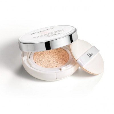 Diorsnow Bloom Perfect Brightening Perfect Moist Cushion SPF50 PA+++