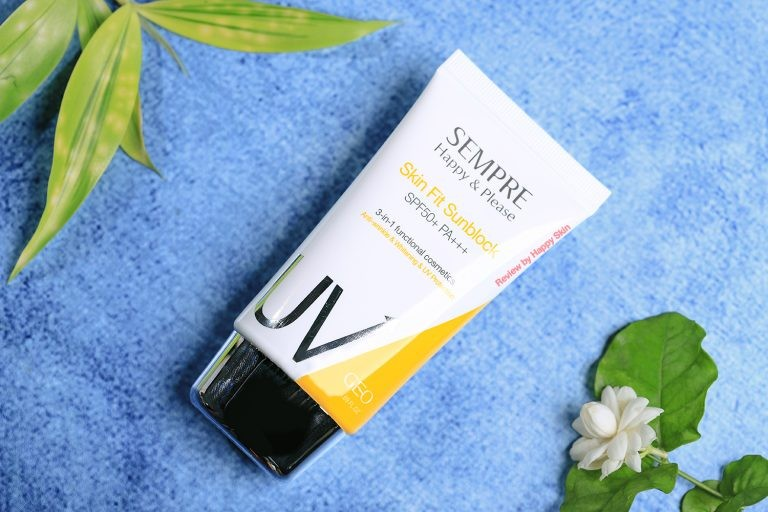 Sempre Happy & Please Skin Fit Sunblock SPF50+ PA+++