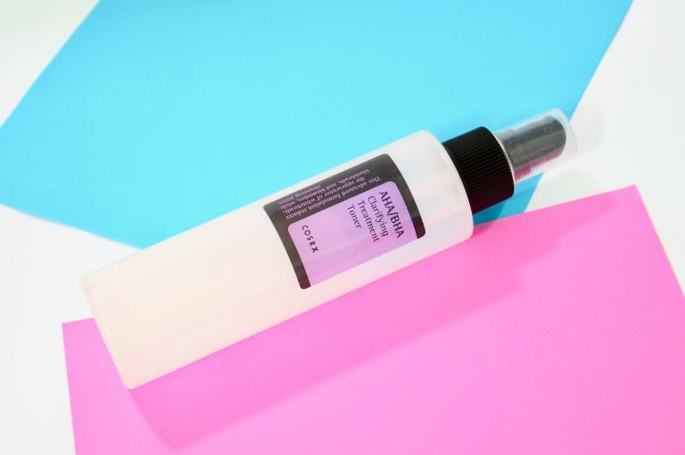 Mụn đầu đen giảm 80% chỉ sau 1 tháng dùng Cosrx AHA BHA Clarifying Treatment Toner
