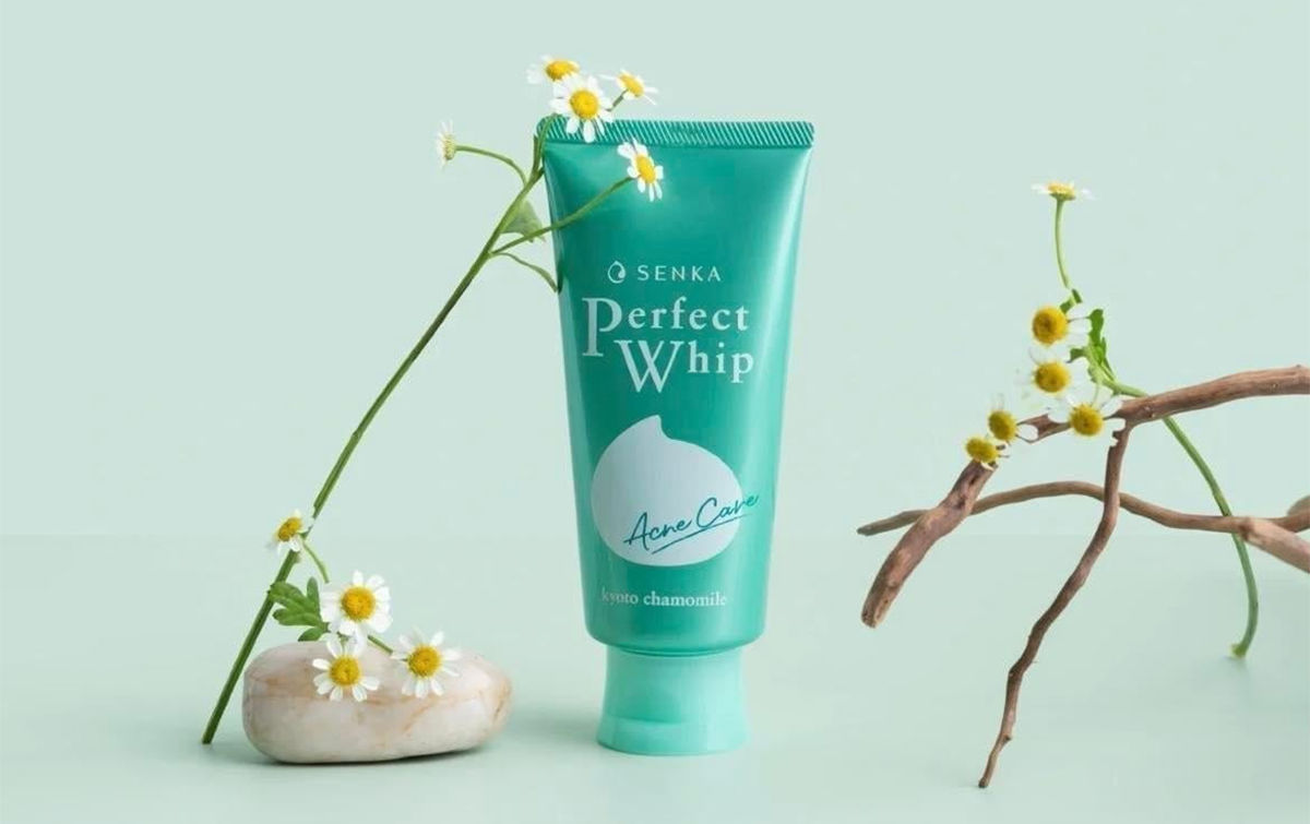 Sữa Rửa Mặt Dành Cho Da Mụn Senka Perfect Whip Acne Care 100g