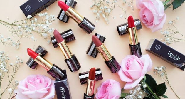 Review son Việt mới chất và sang chẳng kém hàng ngoại – Son lì Collagen Lip On Lip Charm