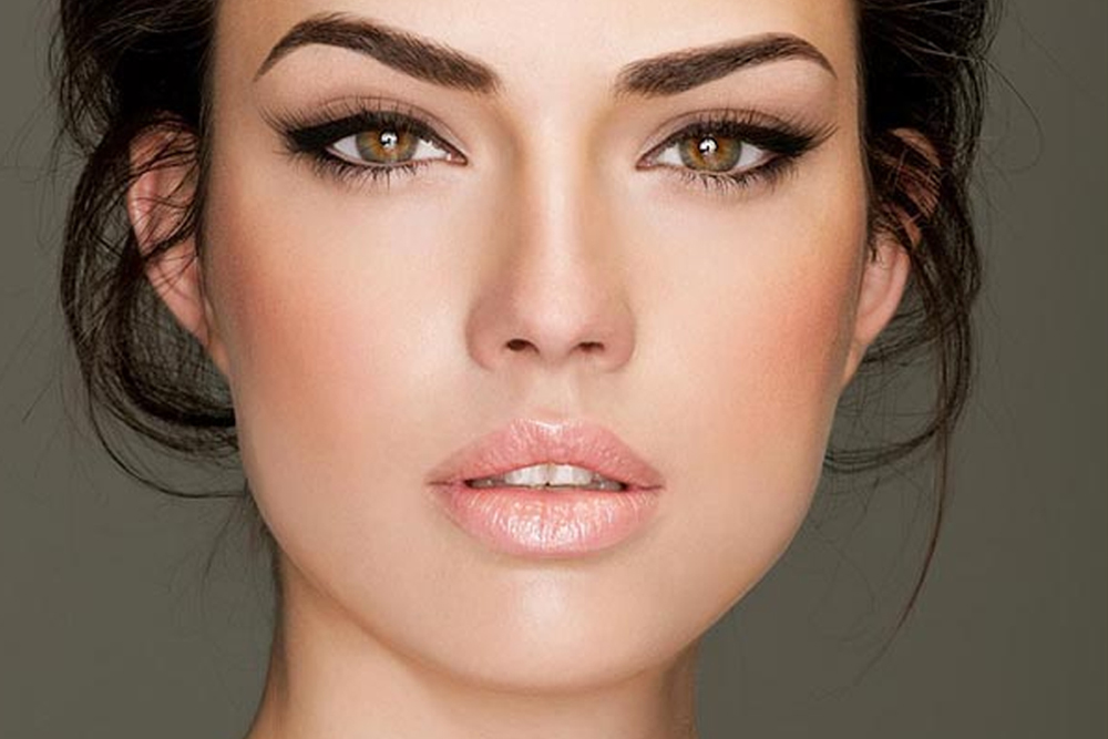 10 Những Điều Cô Gái Có Làn Da Hoàn Hảo Luôn Luôn Làm