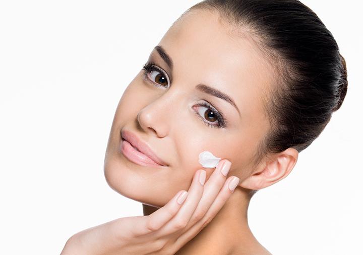 Mỗi lần bôi một lượng kem dưỡng bao nhiêu là phù hợp?
